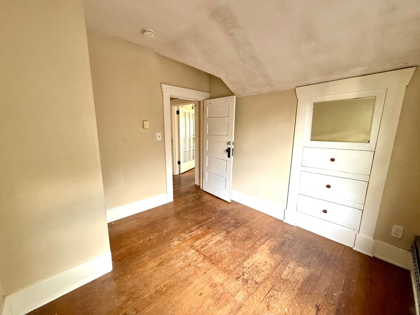 4747 19th Ave NE - Seattle - Washington - 18 bed, 6.5 bath rental property