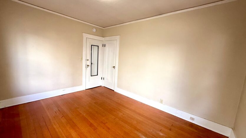 4747 19th Ave NE - Seattle - Washington - 18 bed, 6.5 bath rental property