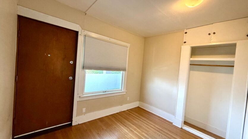 4747 19th Ave NE - Seattle - Washington - 18 bed, 6.5 bath rental property