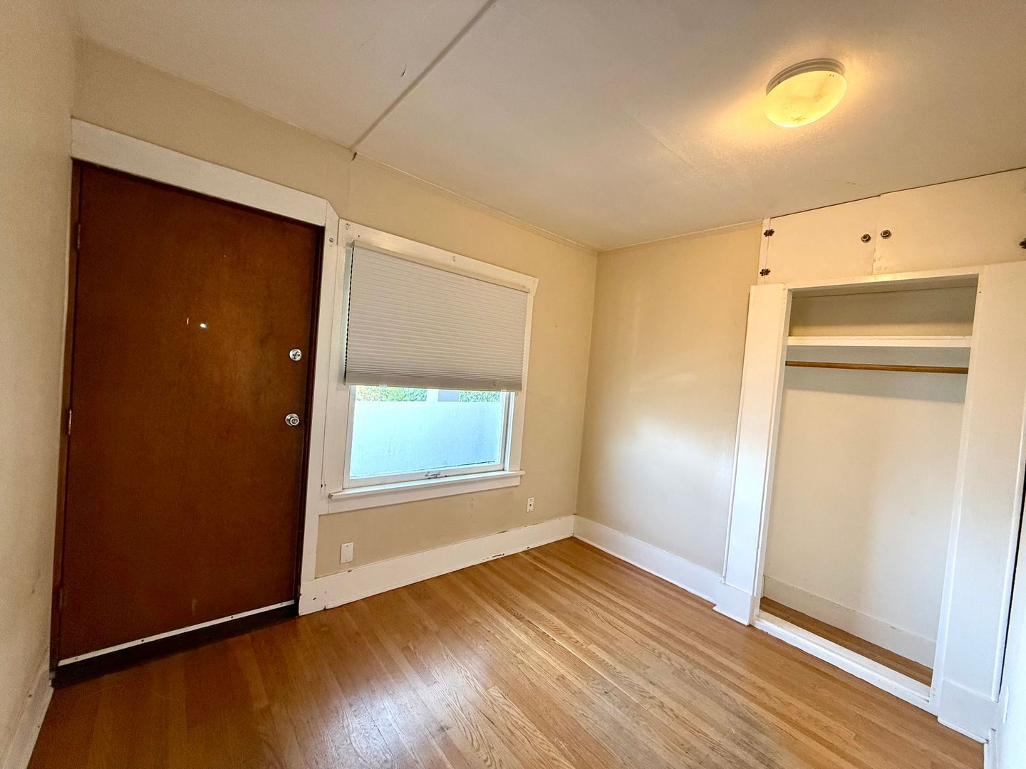 4747 19th Ave NE - Seattle - Washington - 18 bed, 6.5 bath rental property