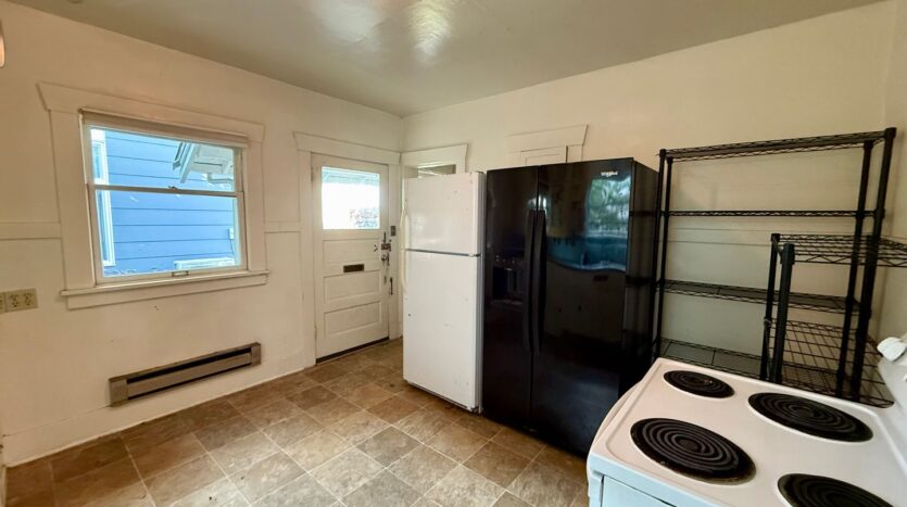 4747 19th Ave NE - Seattle - Washington - 18 bed, 6.5 bath rental property