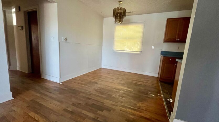 4901 Sheridan Dr - Vancouver - Washington - 3 bed, 1.5 bath rental property