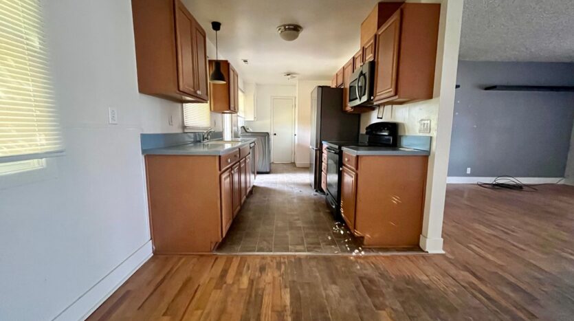 4901 Sheridan Dr - Vancouver - Washington - 3 bed, 1.5 bath rental property