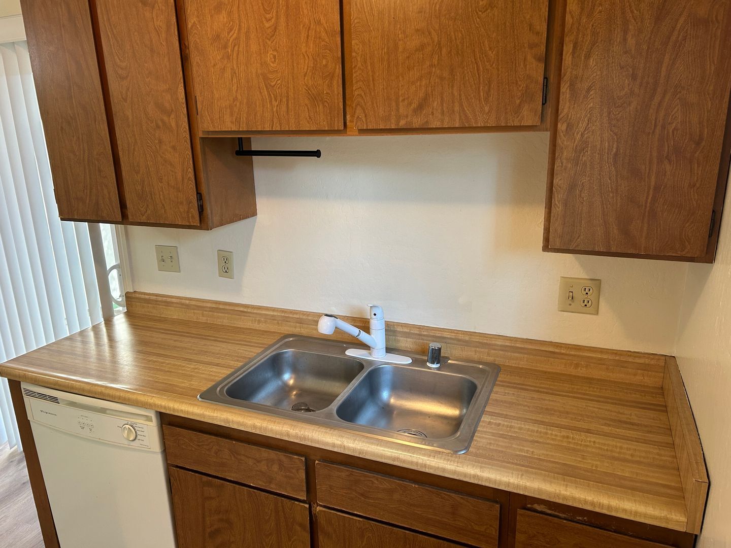 4960 School Street Unit A - Santa Rosa - California - 2 bed, 1 bath rental property
