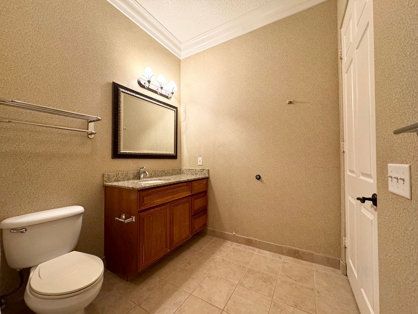 50760 Santa Rosa Plaza Unit 3 - La Quinta - California - 1 bed, 1 bath rental property