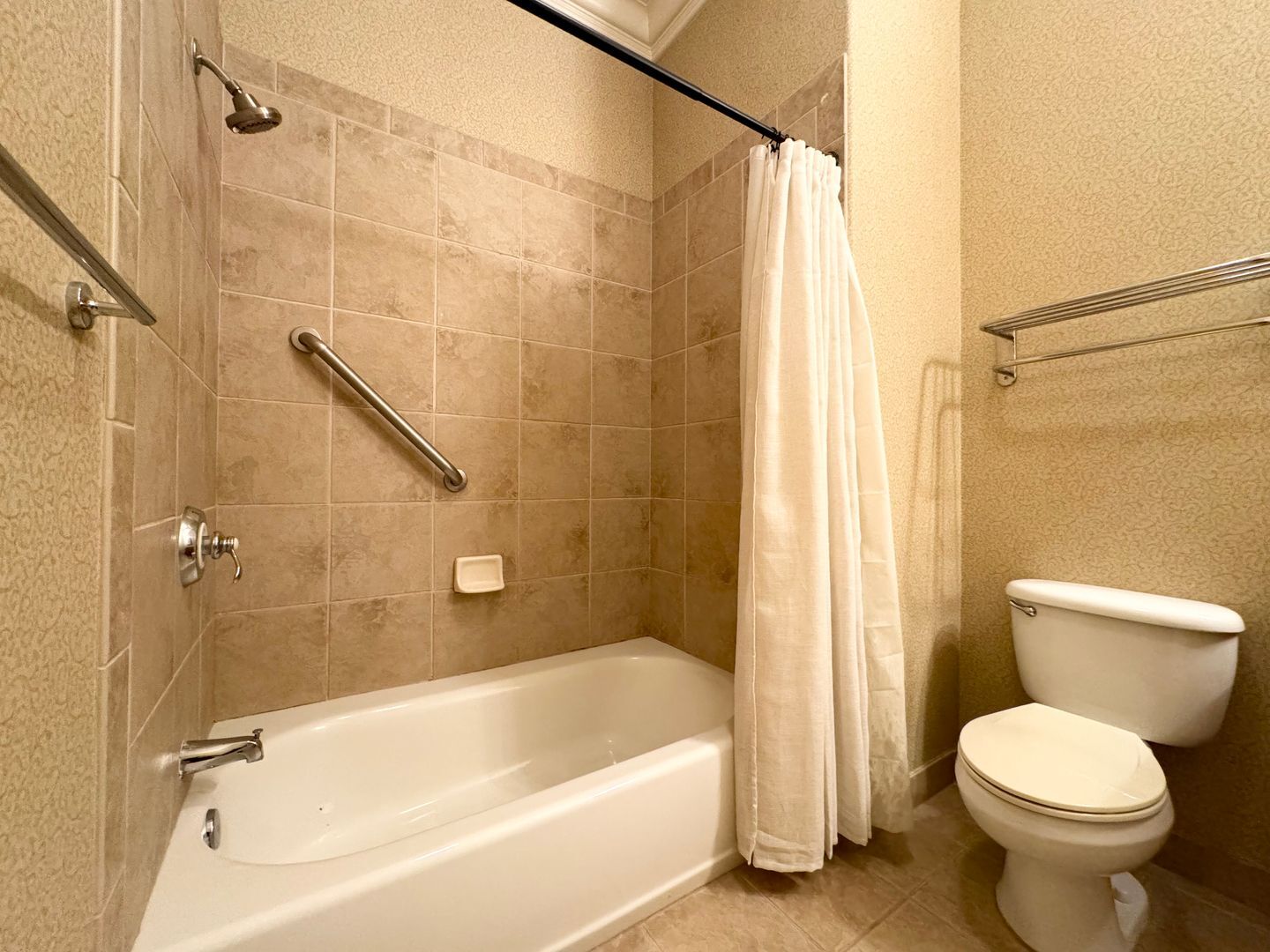 50760 Santa Rosa Plaza Unit 3 - La Quinta - California - 1 bed, 1 bath rental property