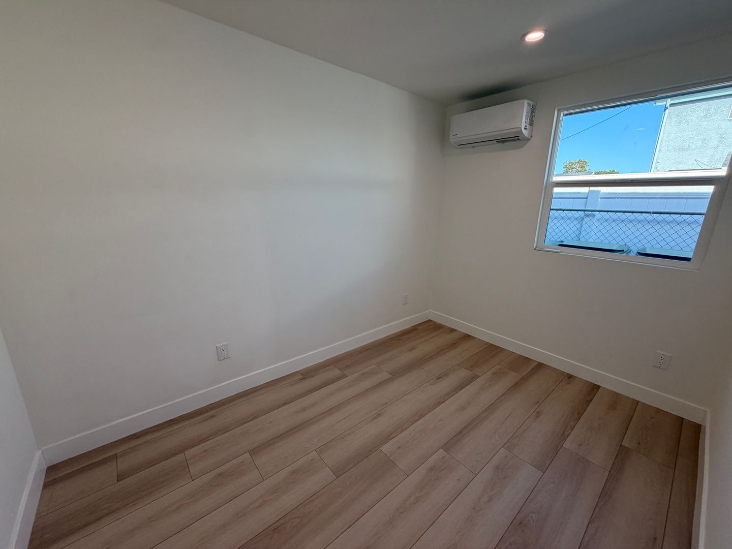 519 3/4 Stepney St - Inglewood - California - 1 bed, 1 bath rental property