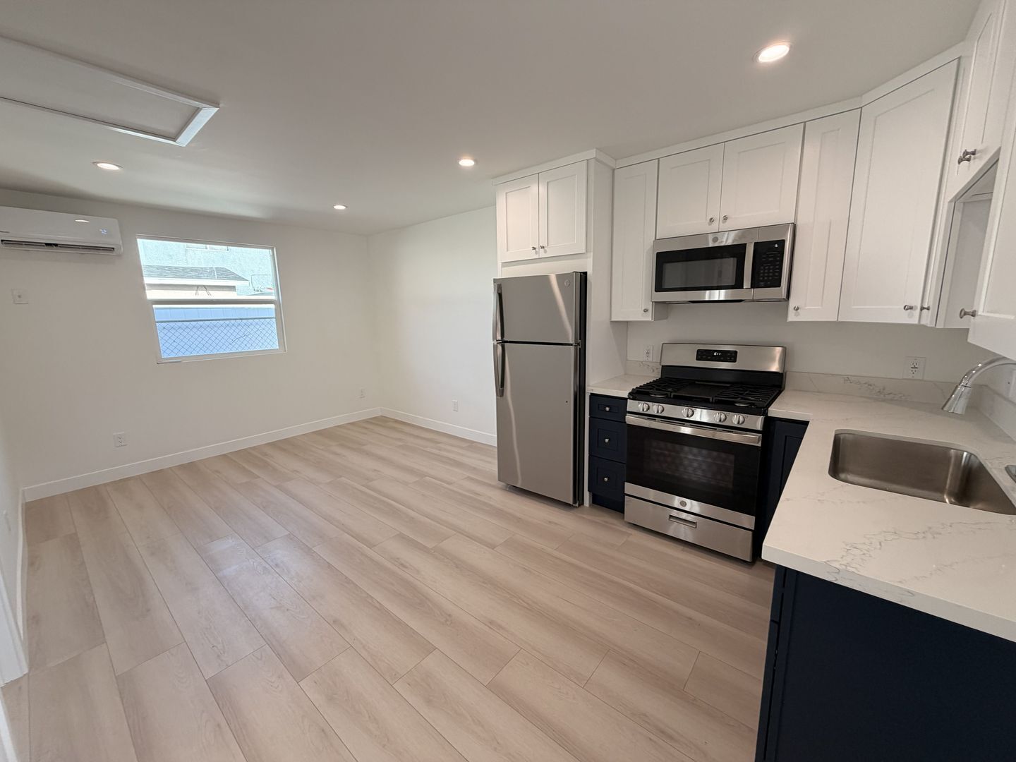 519 3/4 Stepney St - Inglewood - California - 1 bed, 1 bath rental property