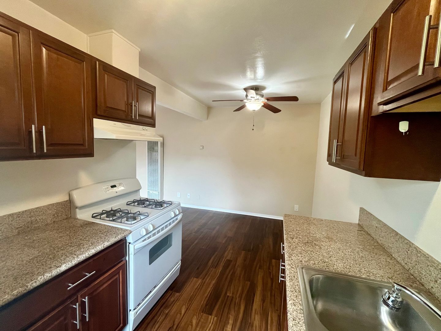 520 N Freeman St - Oceanside - California - 1 bed, 1 bath rental property