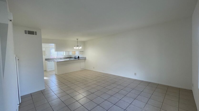 540 E. Lancaster Blvd - Unit B - Lancaster - California - 2 bed, 1.5 bath rental property