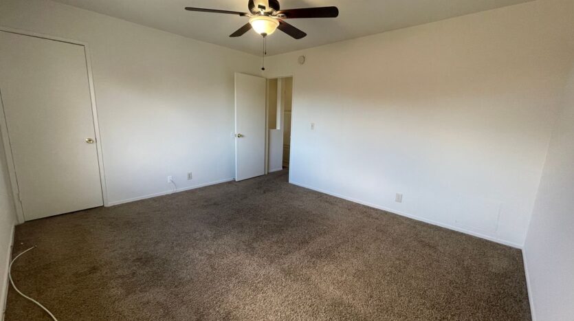 540 E. Lancaster Blvd - Unit B - Lancaster - California - 2 bed, 1.5 bath rental property