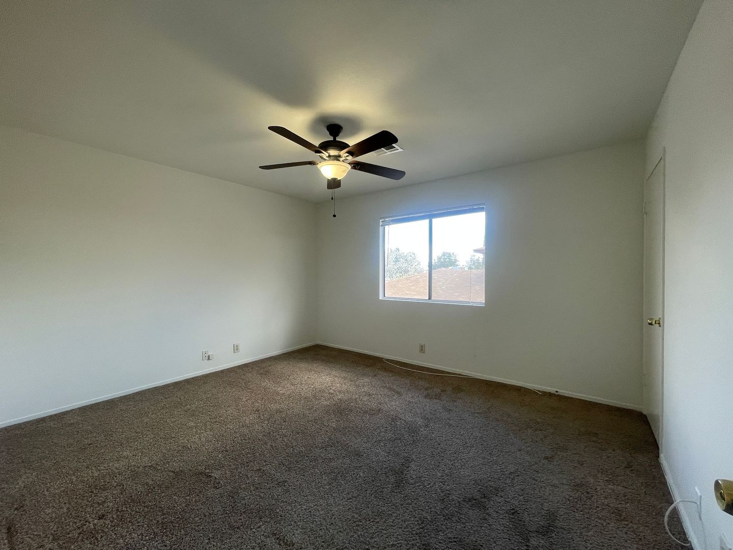 540 E. Lancaster Blvd - Unit B - Lancaster - California - 2 bed, 1.5 bath rental property