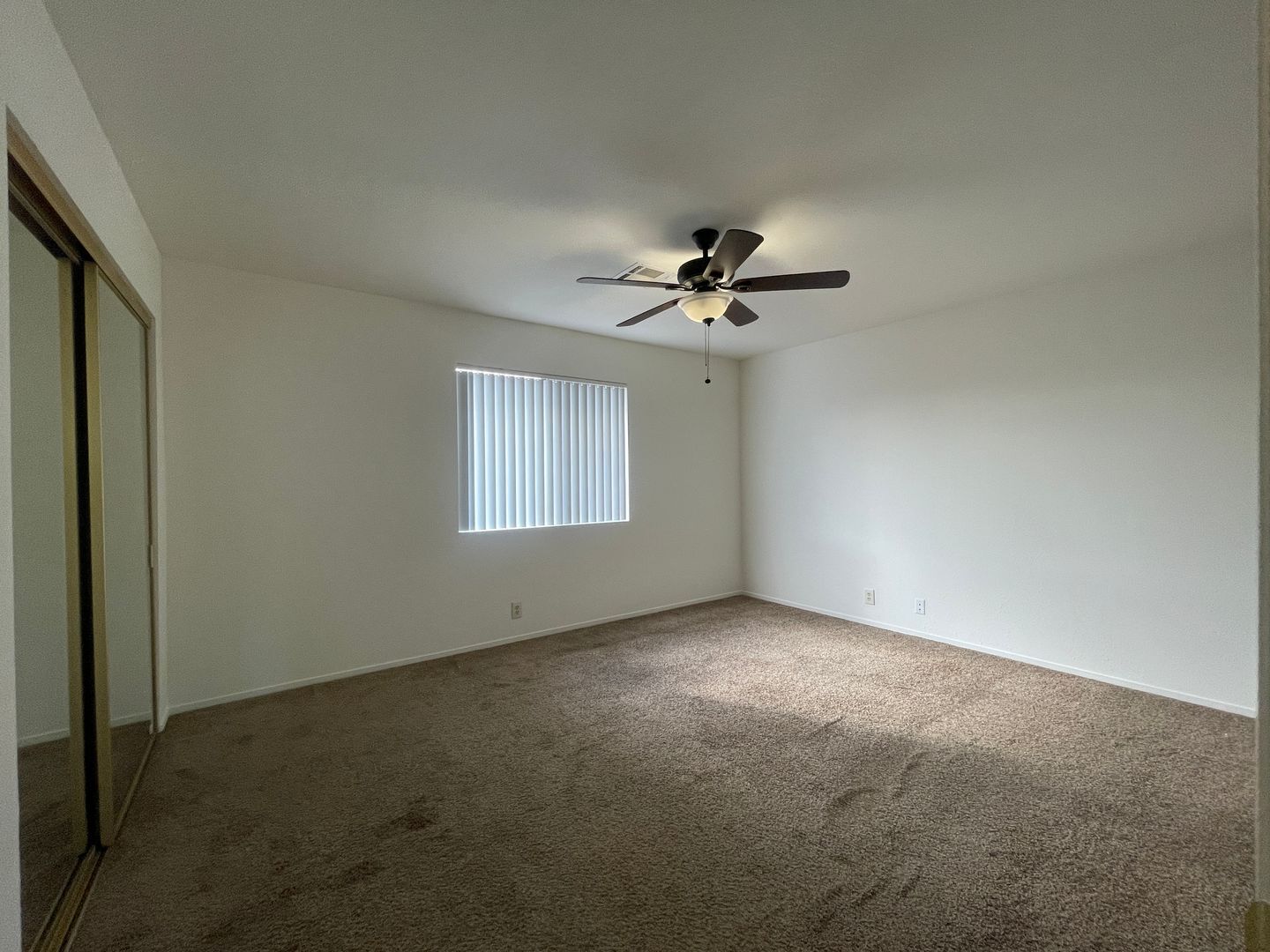 540 E. Lancaster Blvd - Unit B - Lancaster - California - 2 bed, 1.5 bath rental property