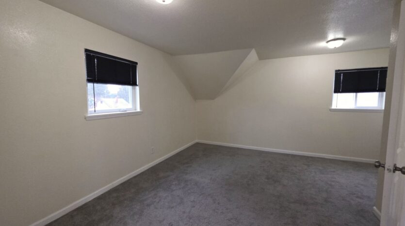 5413 S J St - Tacoma - Washington - 3 bed, 1.5 bath rental property