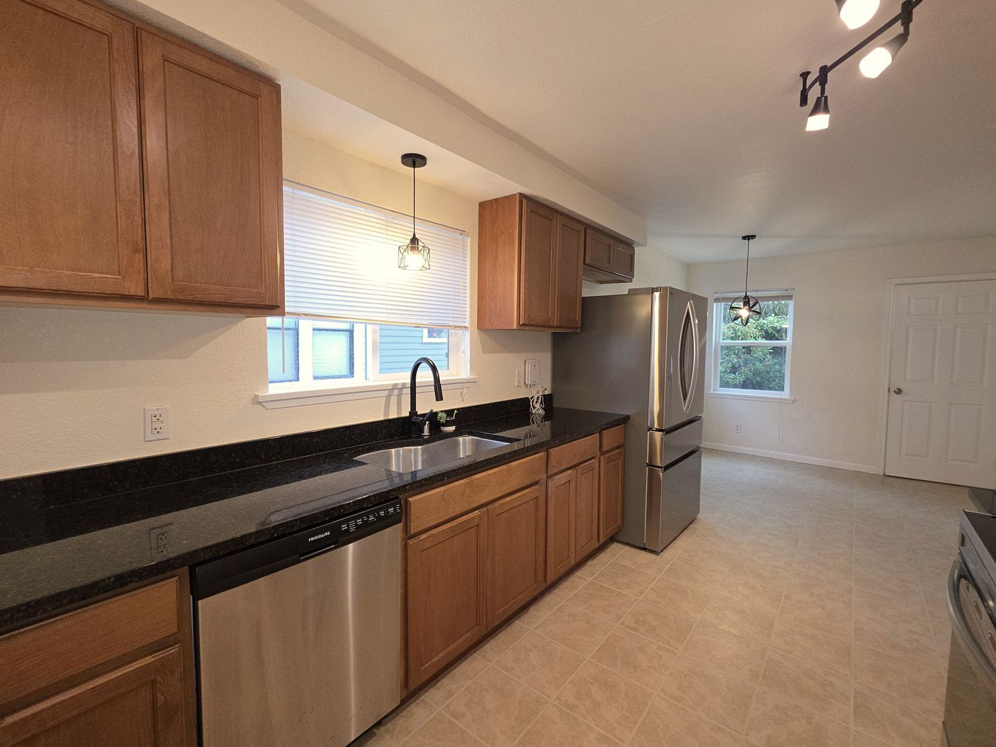 5413 S J St - Tacoma - Washington - 3 bed, 1.5 bath rental property