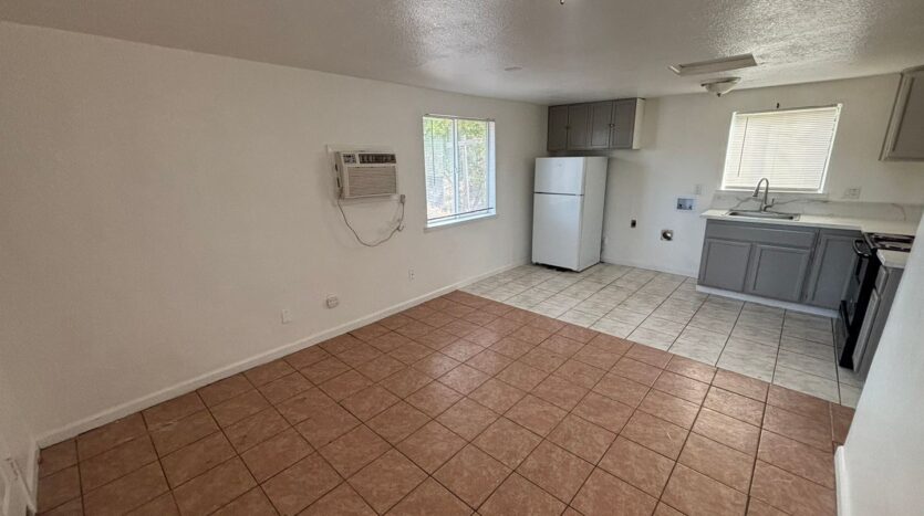 5801 Wallace Ave  - Sacramento - California - 1 bed, 1 bath rental property