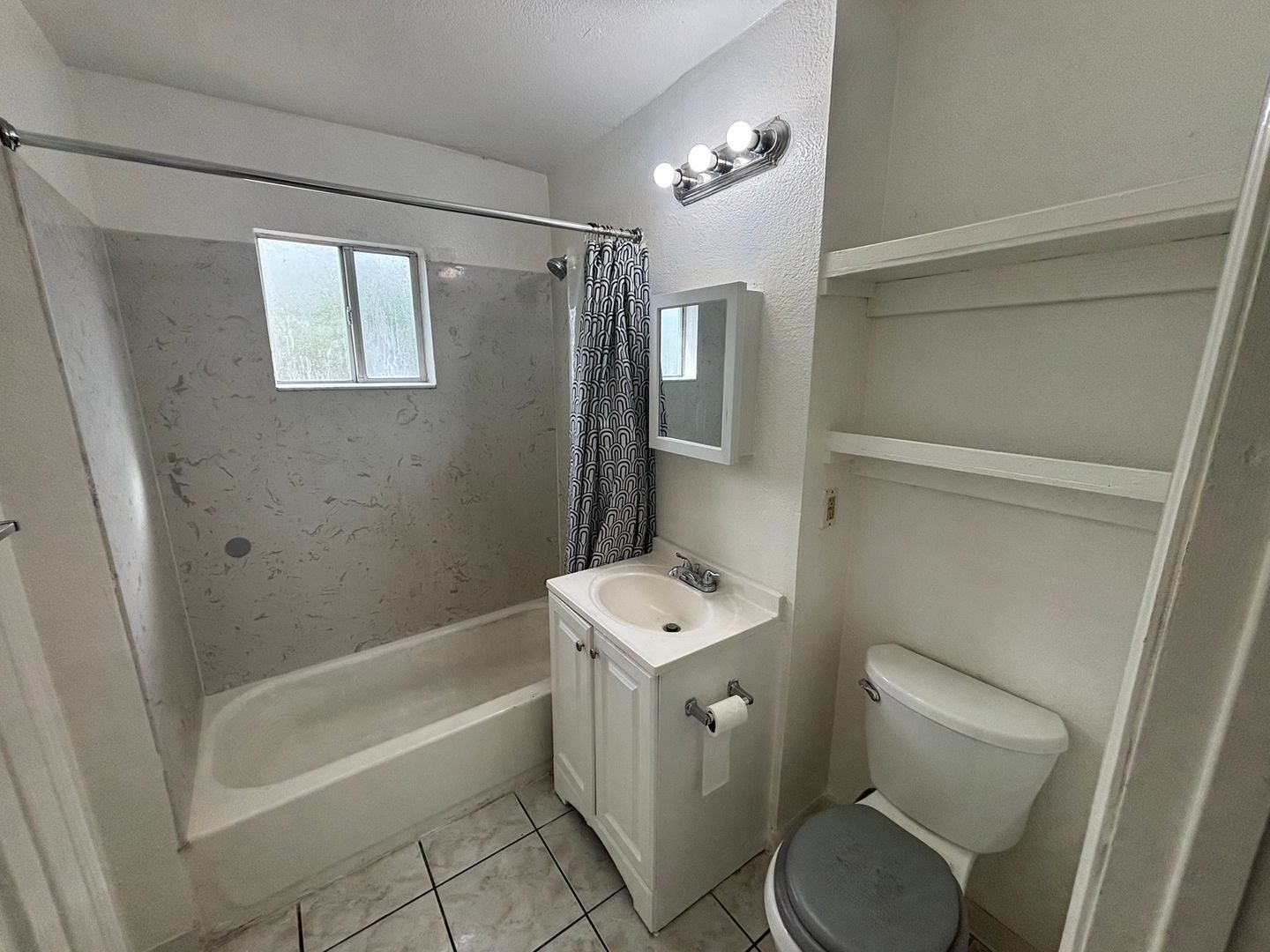 5801 Wallace Ave  - Sacramento - California - 1 bed, 1 bath rental property