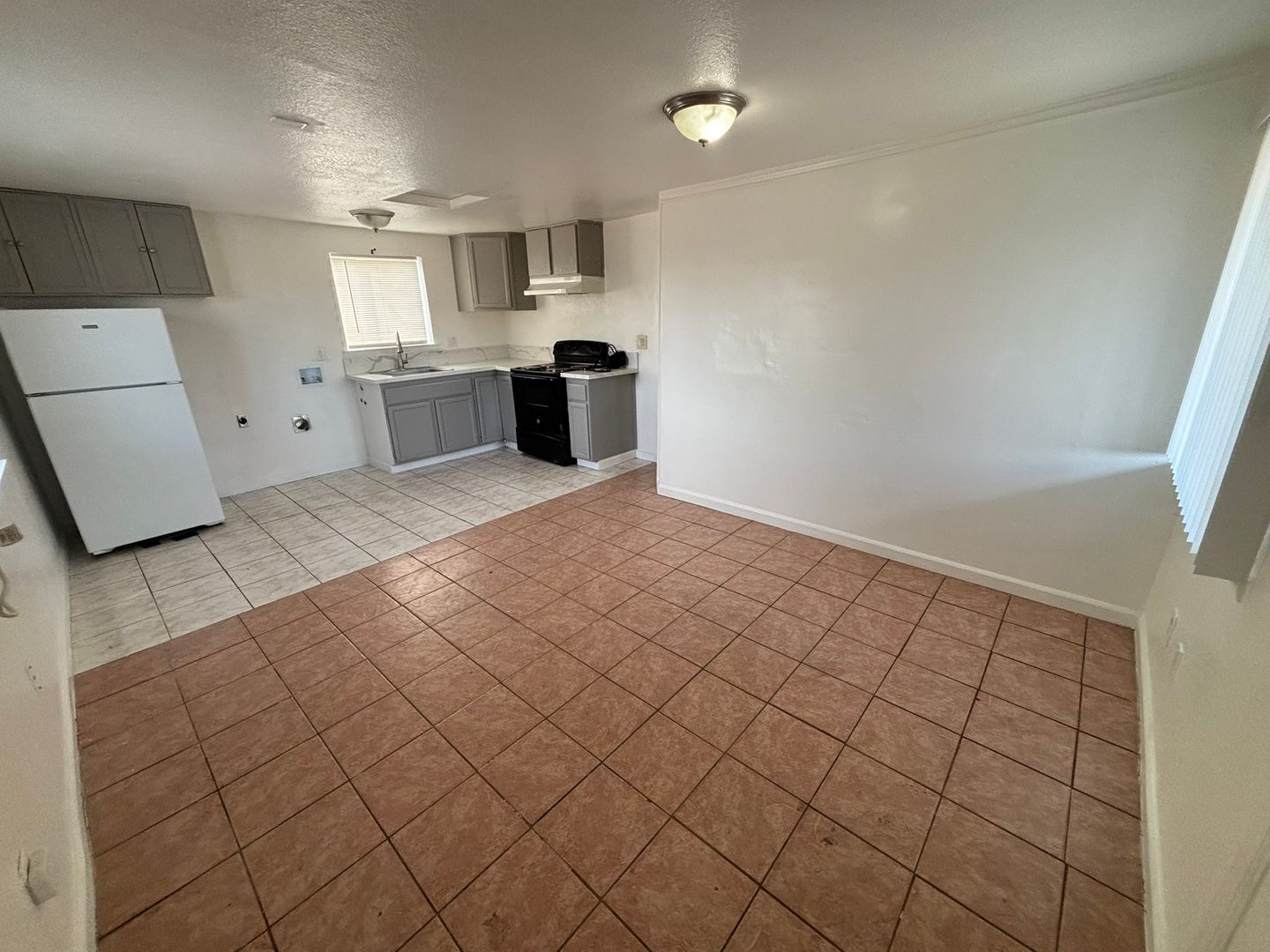 5801 Wallace Ave  - Sacramento - California - 1 bed, 1 bath rental property