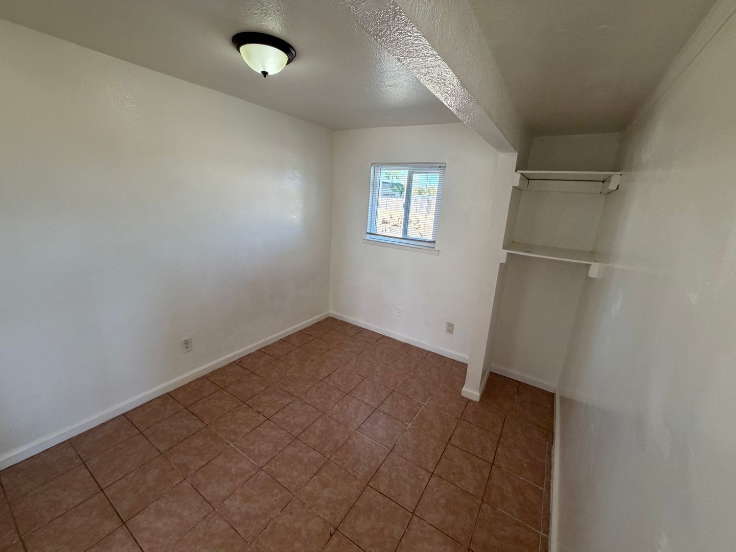 5801 Wallace Ave  - Sacramento - California - 1 bed, 1 bath rental property