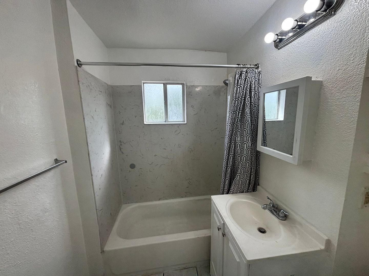 5801 Wallace Ave  - Sacramento - California - 1 bed, 1 bath rental property