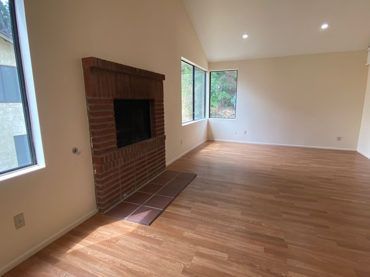 6709 Corie Ln - California - 4 bed, 3.5 bath rental property