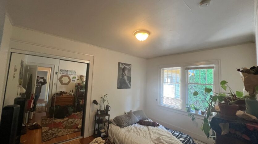 606 Gladstone Street - Bellingham - Washington - 4 bed, 2 bath rental property