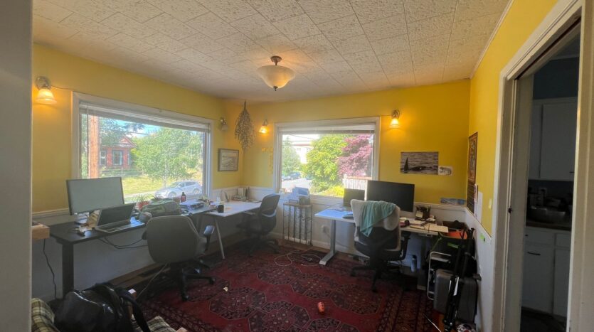 606 Gladstone Street - Bellingham - Washington - 4 bed, 2 bath rental property