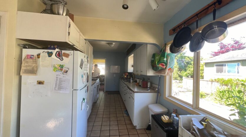 606 Gladstone Street - Bellingham - Washington - 4 bed, 2 bath rental property
