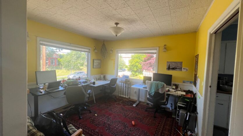 606 Gladstone Street - Bellingham - Washington - 4 bed, 2 bath rental property