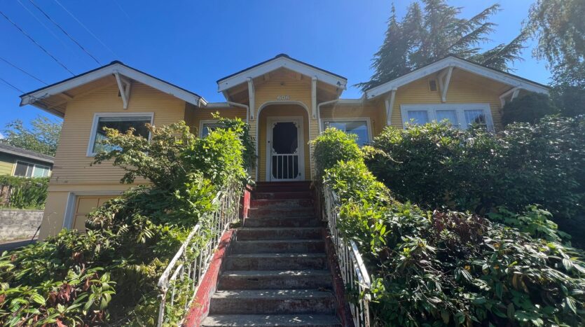 606 Gladstone Street - Bellingham - Washington - 4 bed, 2 bath rental property
