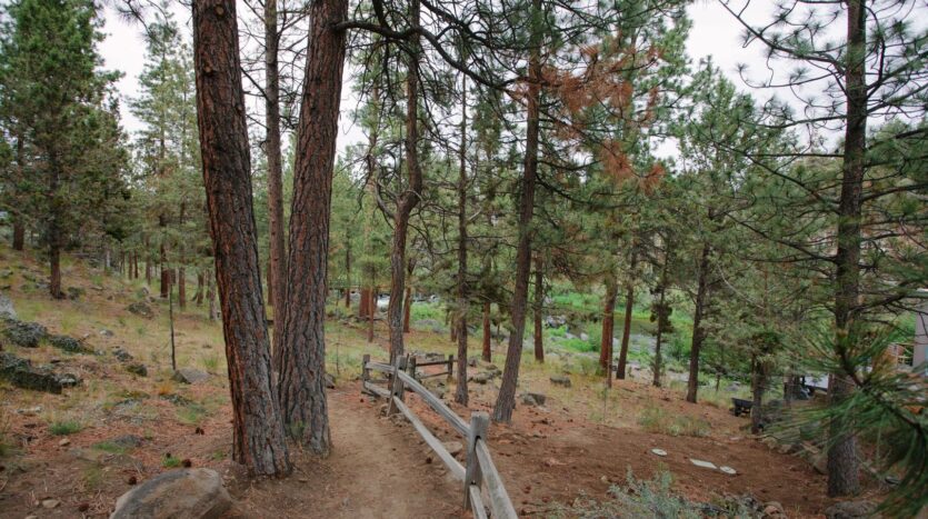 630 NW Silver Buckle Rd - Bend - Oregon - 4 bed, 3.5 bath rental property
