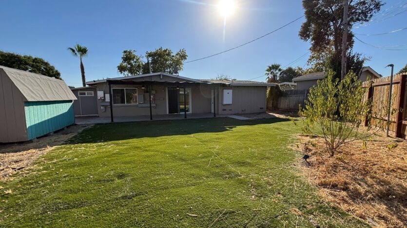 6452 Channing Dr  - North Highlands - California - 3 bed, 2 bath rental property