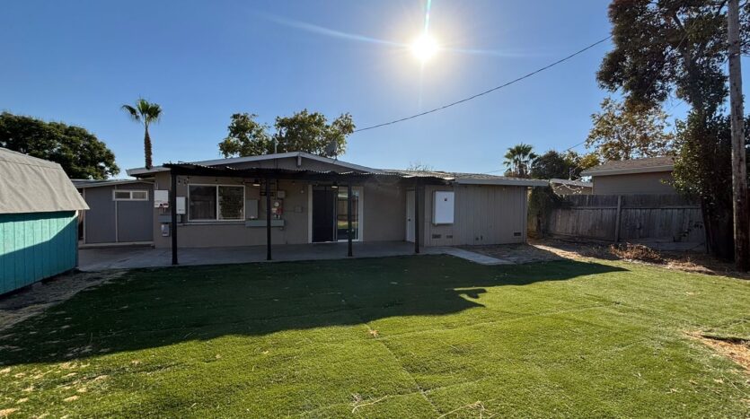 6452 Channing Dr  - North Highlands - California - 3 bed, 2 bath rental property