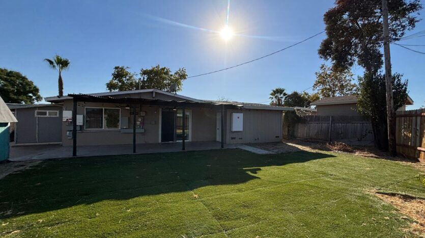 6452 Channing Dr  - North Highlands - California - 3 bed, 2 bath rental property