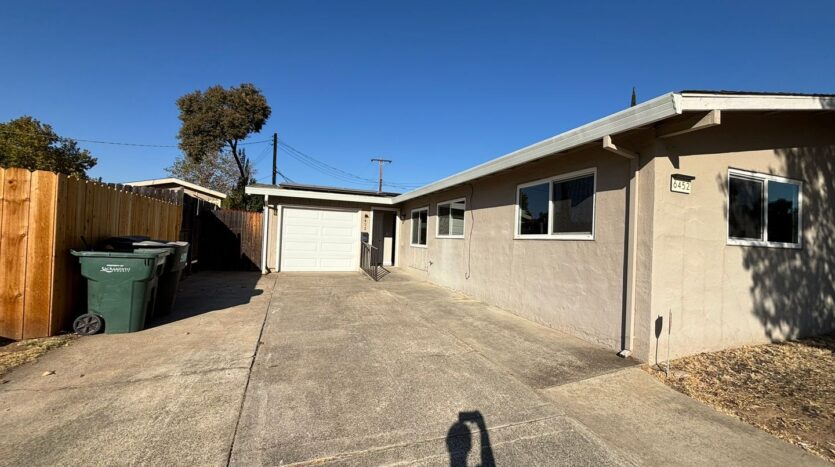 6452 Channing Dr  - North Highlands - California - 3 bed, 2 bath rental property