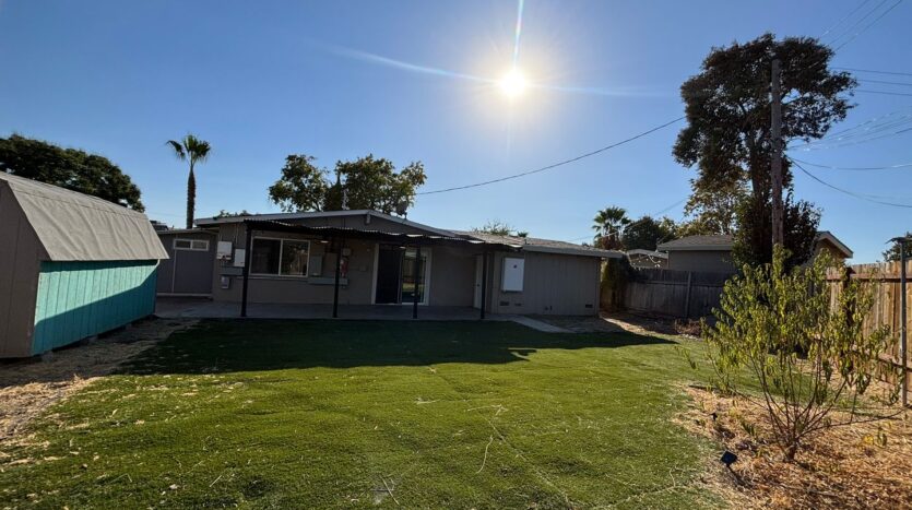 6452 Channing Dr  - North Highlands - California - 3 bed, 2 bath rental property