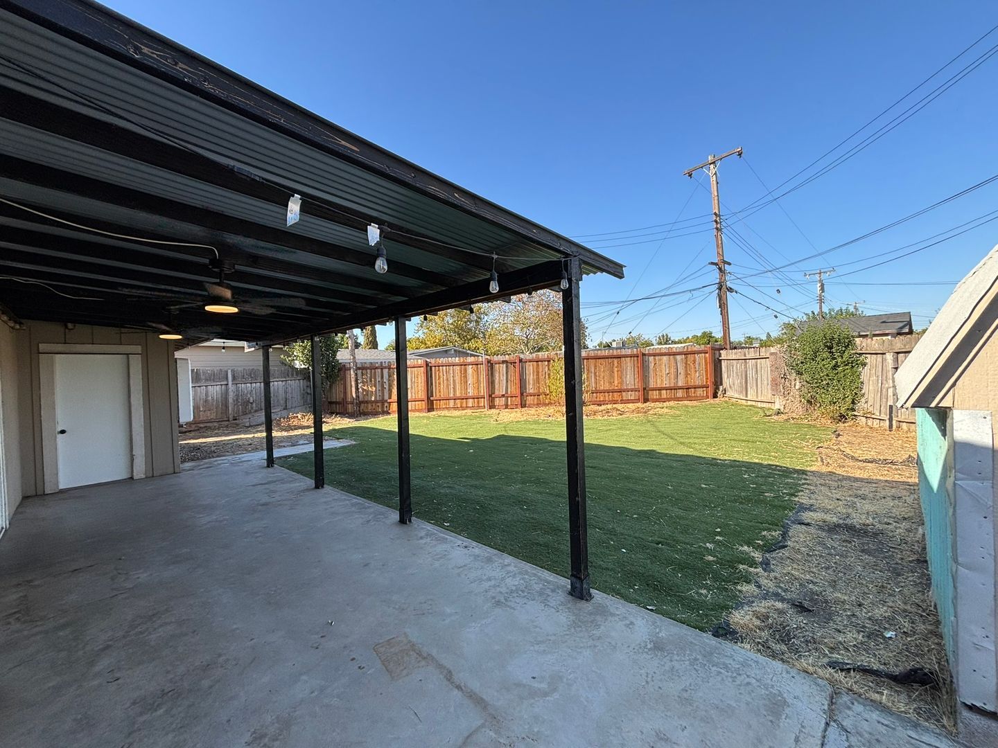 6452 Channing Dr  - North Highlands - California - 3 bed, 2 bath rental property