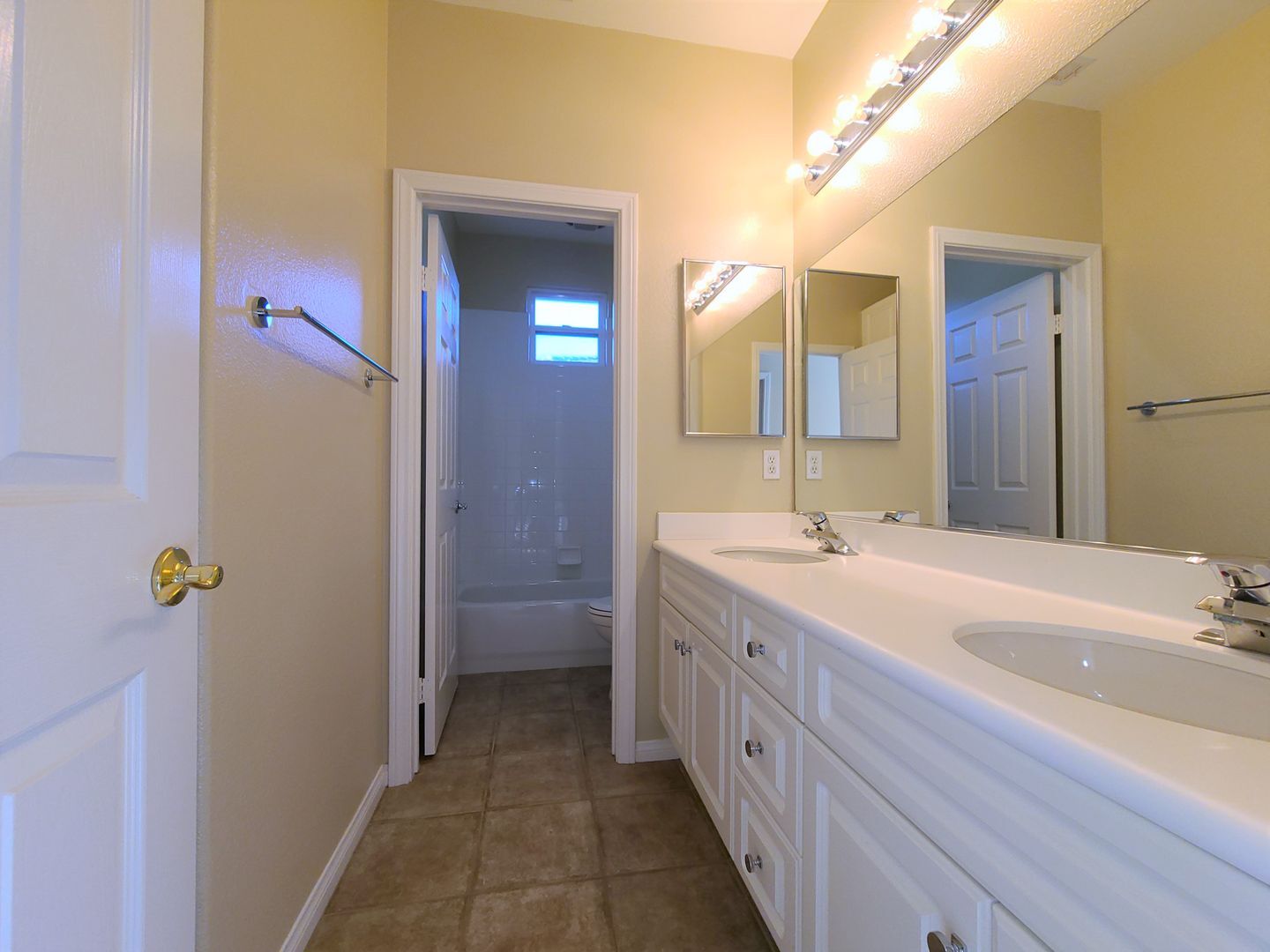 6851 Moorhen Pl. - Carlsbad - California - 4 bed, 2.5 bath rental property