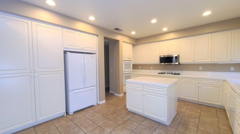 6851 Moorhen Pl. - Carlsbad - California - 4 bed, 2.5 bath rental property