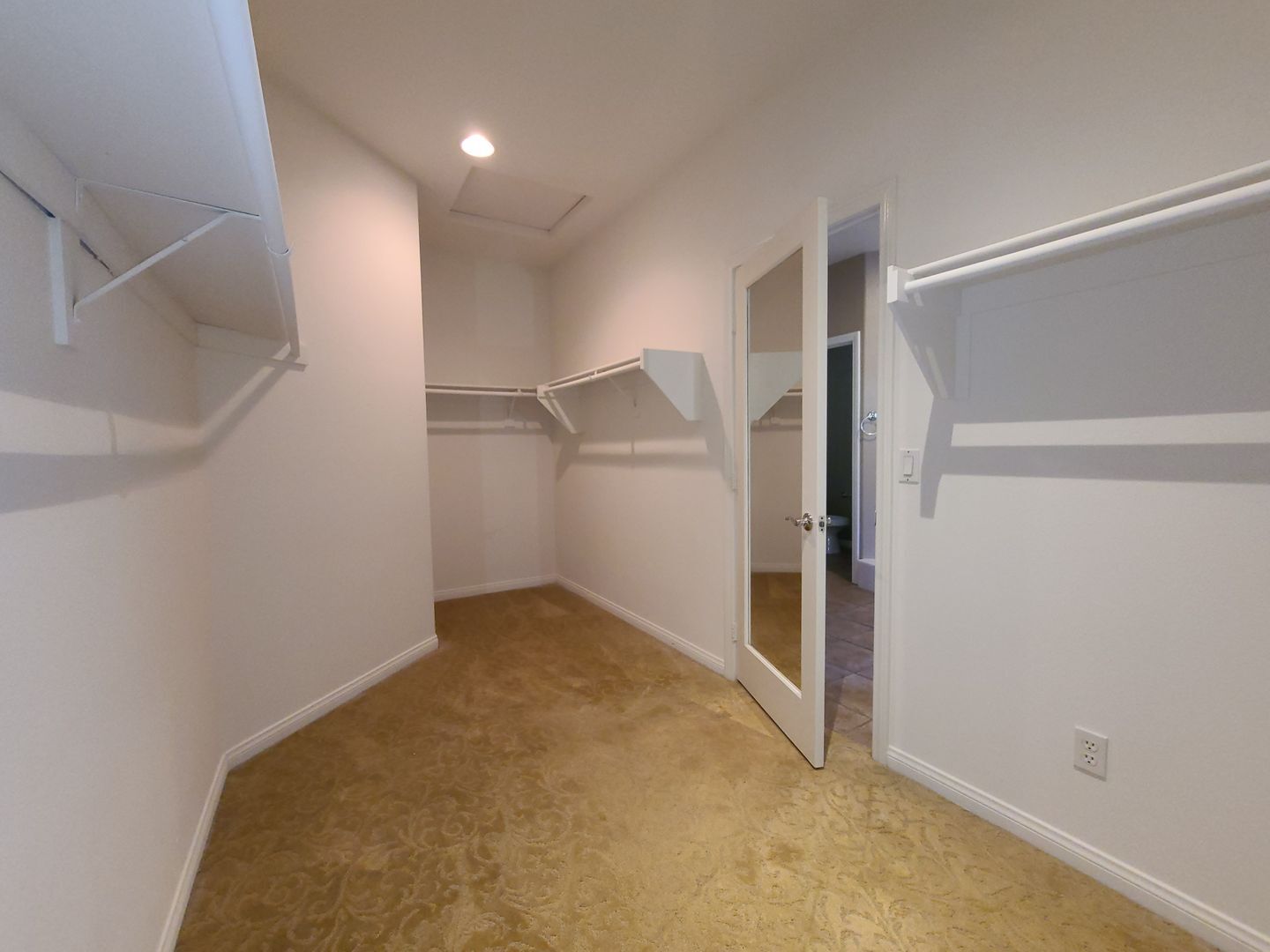 6851 Moorhen Pl. - Carlsbad - California - 4 bed, 2.5 bath rental property