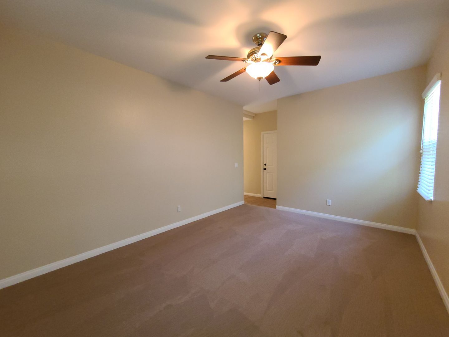 6851 Moorhen Pl. - Carlsbad - California - 4 bed, 2.5 bath rental property