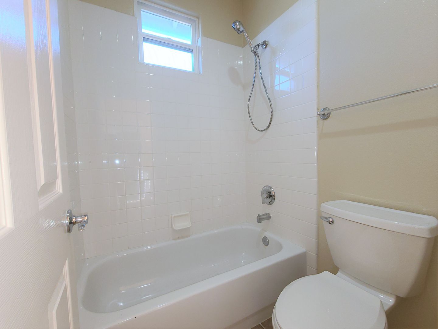 6851 Moorhen Pl. - Carlsbad - California - 4 bed, 2.5 bath rental property