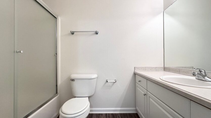 705 NE Roberts Avenue - Gresham - Oregon - 2 bed, 2.5 bath rental property