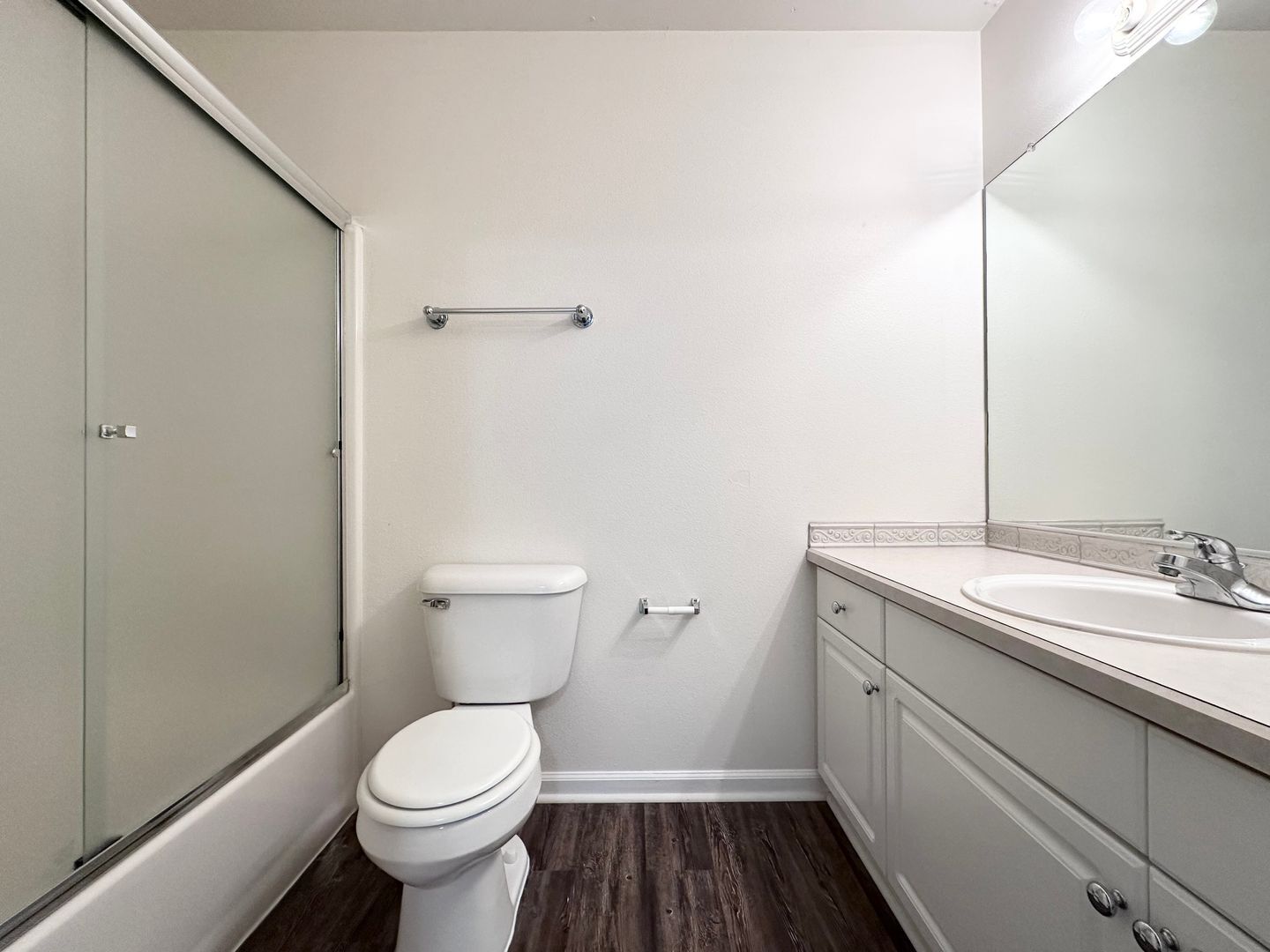 705 NE Roberts Avenue - Gresham - Oregon - 2 bed, 2.5 bath rental property