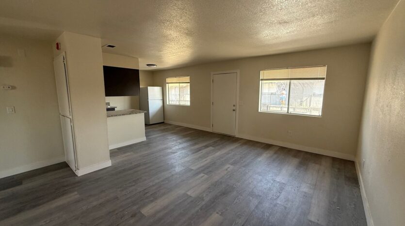 709 East Houston Avenue  Unit 09 - Visalia - California - 2 bed, 1 bath rental property
