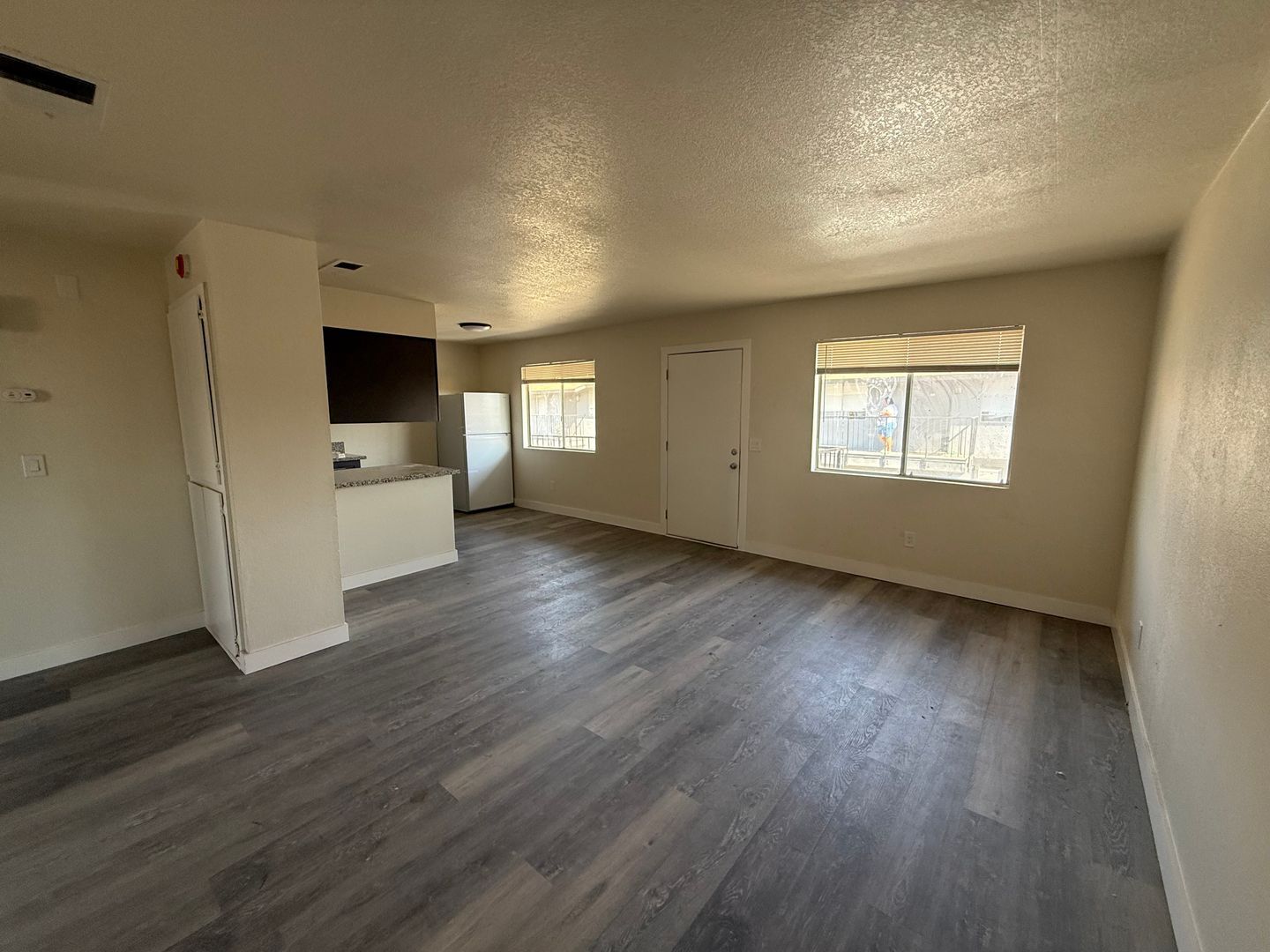 709 East Houston Avenue  Unit 09 - Visalia - California - 2 bed, 1 bath rental property