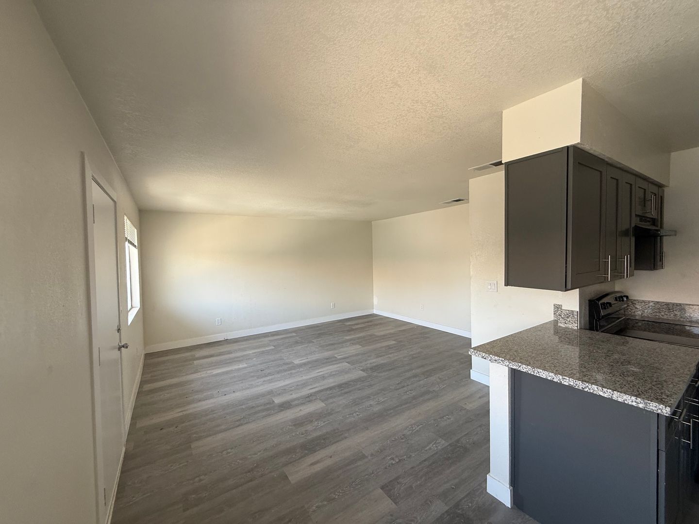 709 East Houston Avenue  Unit 09 - Visalia - California - 2 bed, 1 bath rental property