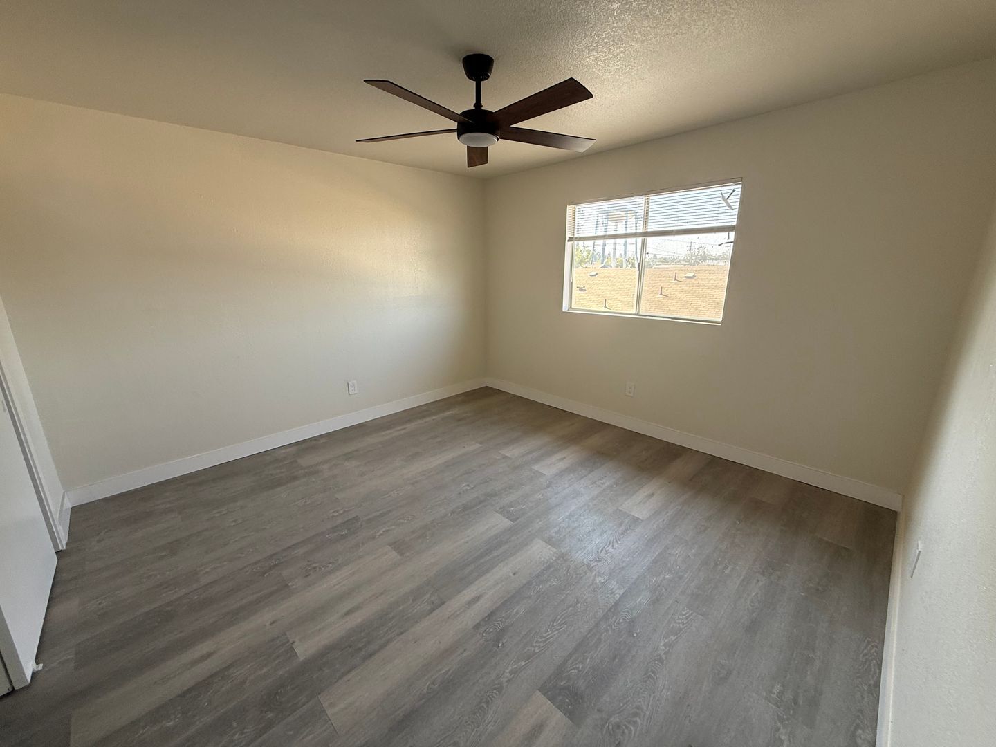 709 East Houston Avenue  Unit 09 - Visalia - California - 2 bed, 1 bath rental property