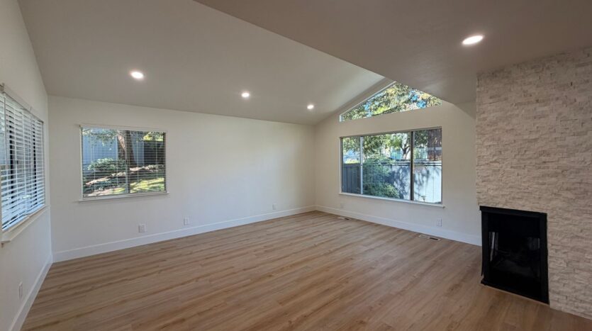7386 Tulare Hill Drive - San Jose - California - 3 bed, 2.5 bath rental property