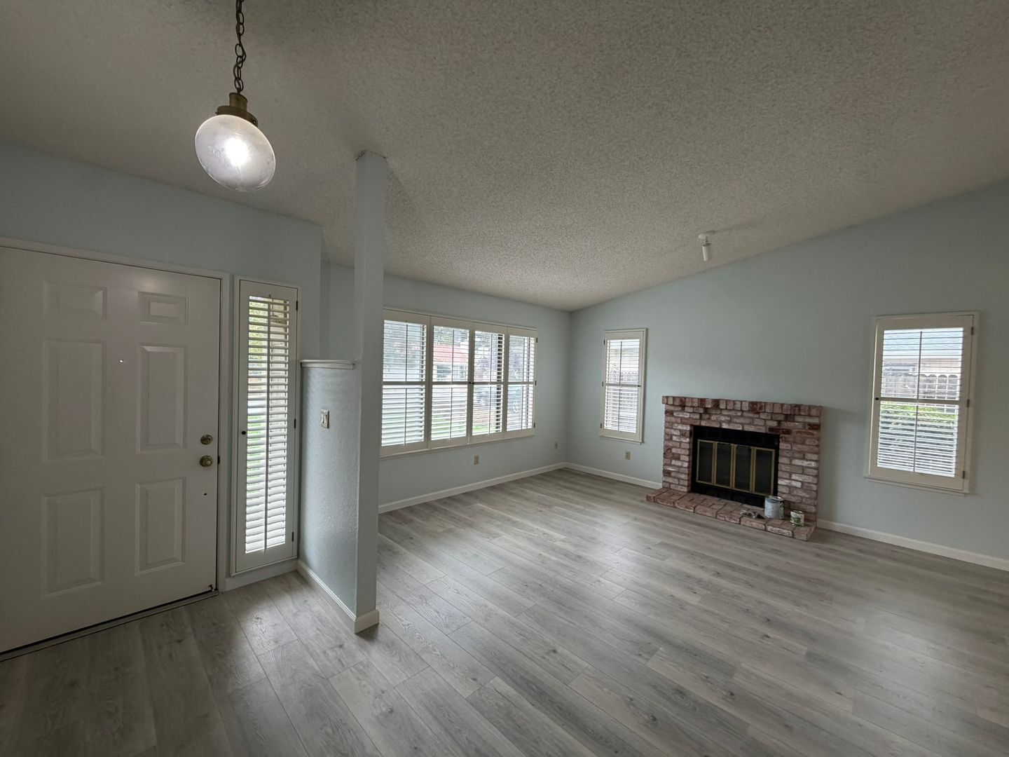 752 Harvey Way  - Sacramento - California - 3 bed, 2 bath rental property
